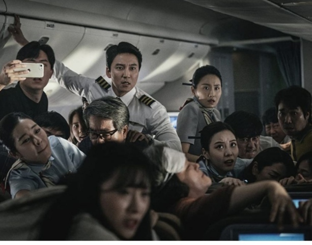 А вы давно были в кинотеатре? 10 лучших фильмов 2022 - 2023 года: смотрите видео-подборку, участвуйте в опросе