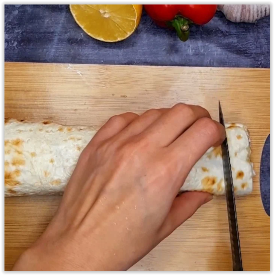 Рецепт закуски из лаваша и шпрот