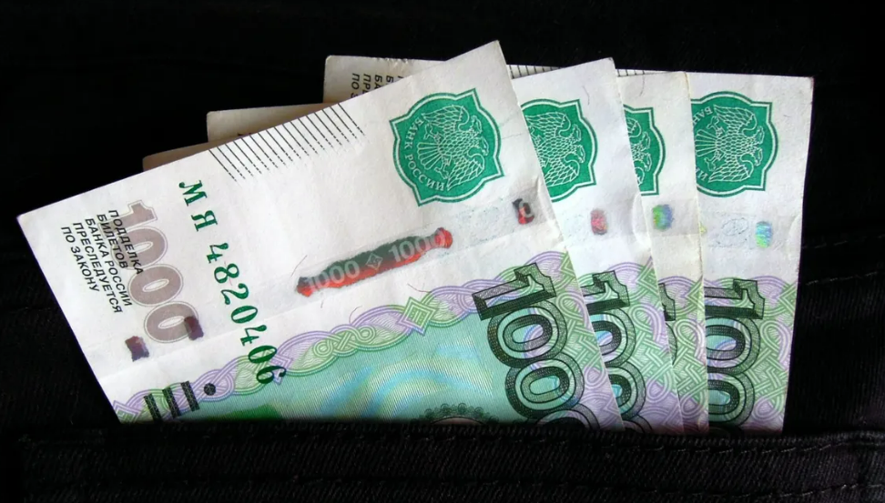 В Москве детские пособия увеличат на 10% с 1 января 2023: все меры поддержки семей с детьми в столице