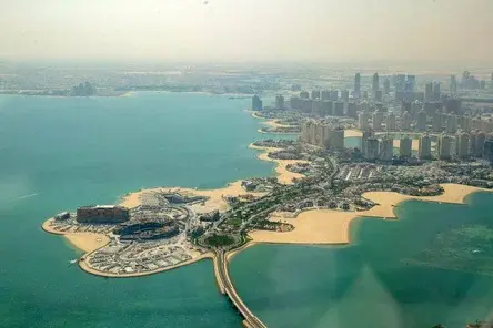 Берут все. Главный вопрос не "кто первый начал?", а " как с этим быть?".