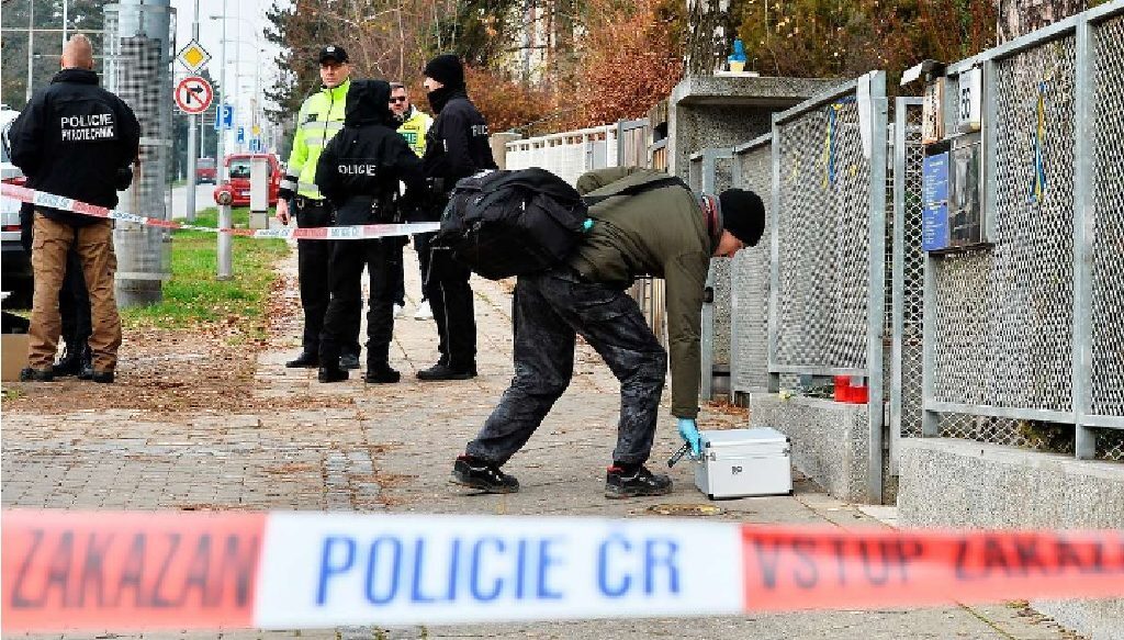 В украинские посольства по всей Европе стали отправлять посылки с окровавленными глазами животных