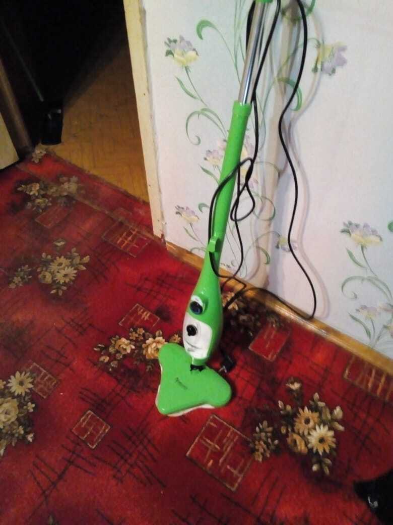 Сухая чистка ковра, удаление пятен простыми и доступными средствами. Устранение неприятных запахов