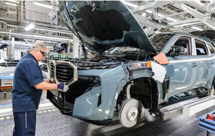 Начало производства суперкроссоверов BMW