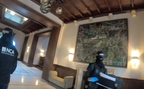 В Лондоне приостановили предпринимателя с Российской федерации согласно подозрению в отмывании финансов.