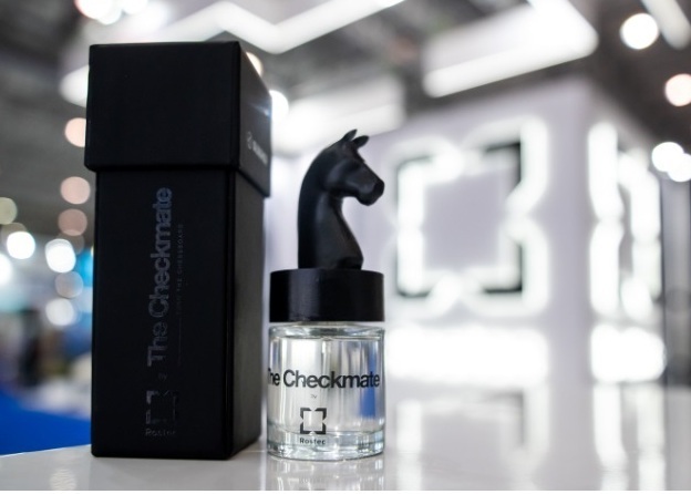 Хотите ли бы вы пахнуть как самолет?