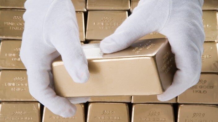 Золото обладает многими свойствами, которые делают его интересным для использования в промышленности, медицине или декоративно-прикладном искусстве.