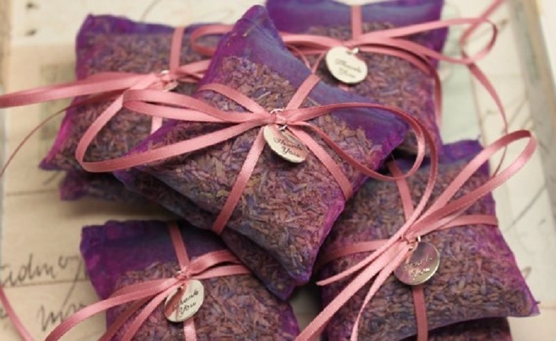 Вторая жизнь старых рваных колготок: не стоит отправлять их на свалку, они ещё могут пригодиться