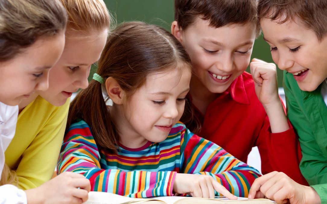 Прививка для детей и взрослых от глупости давно изобретена и используется в России