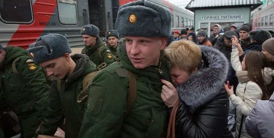 Кто за Родину, а кто за деньги.