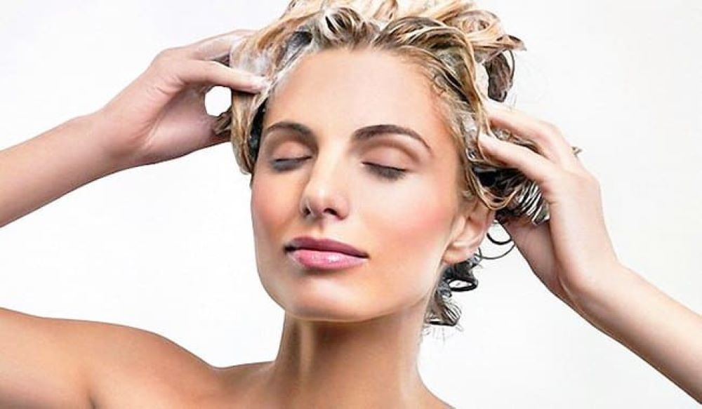 3 полезных маски для вьющихся волос