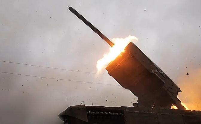 «Генерал Армагеддон» Суровикин сильно напугал НАТО: «Солнцепеки» выжигают бандеровцев в опорниках