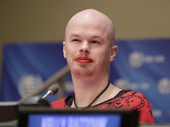 В США уволили высокопоставленного чиновника-трансгендера