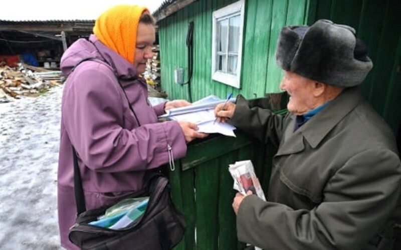 В 2023 году в России начнут действовать новые правила доставки пенсий: что предложено изменить и кого затронут изменения