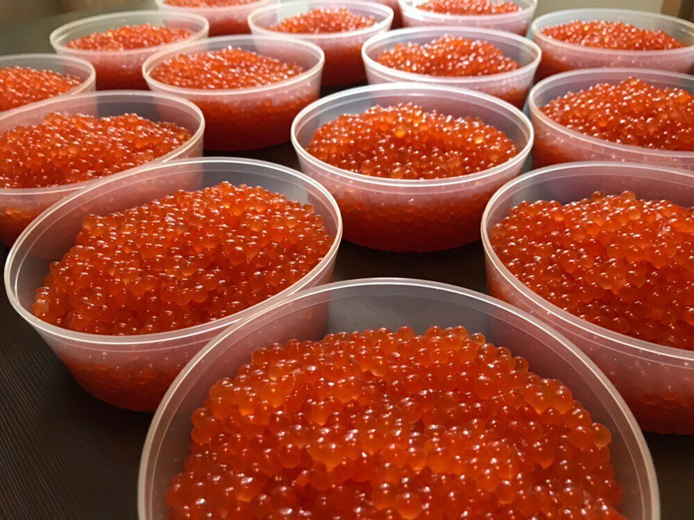Скоро Новый год! Как выбрать зернистую красную икру?