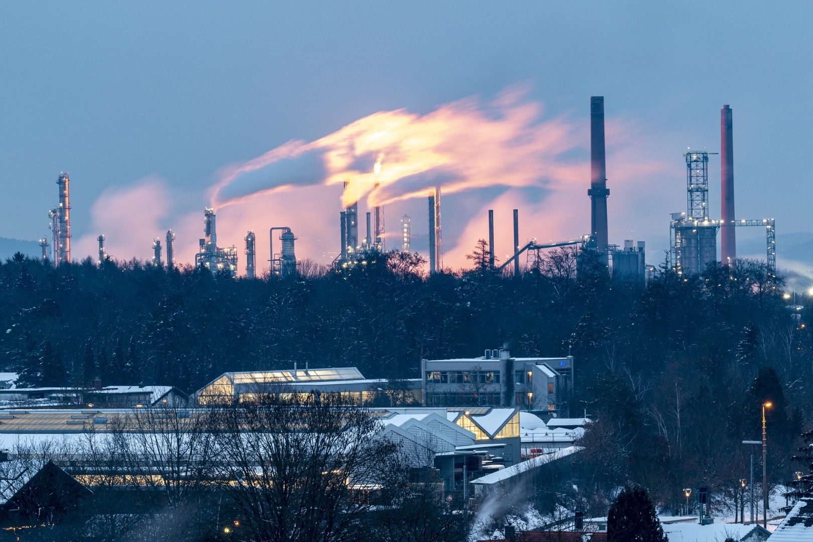 В России трудно найти хорошую работу? В России есть работа, и она ждёт нас...