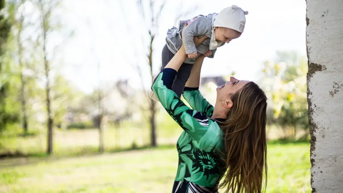 Заявление на универсальное пособие можно заполнить с 28 декабря на Госуслугах: кто получит 14000 рублей