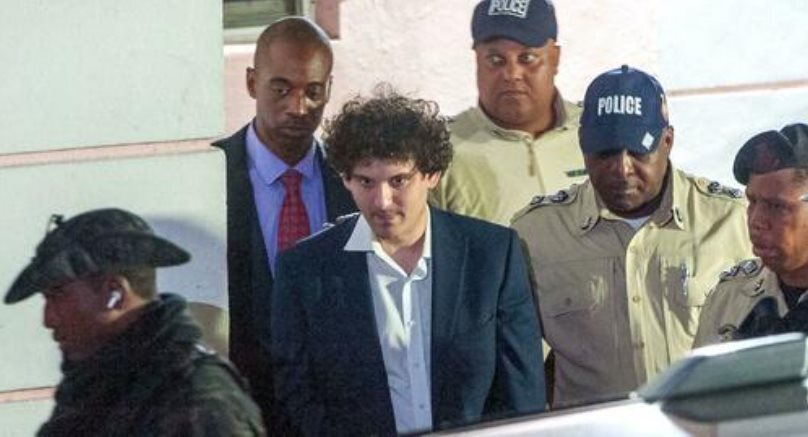 Два антимиллиардера - Элон Маск и Сэм Бэнкман-Фрид (криптобиржа FTX)