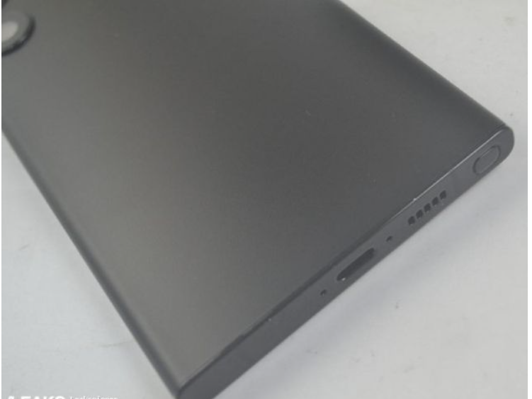 Первые фотографии Galaxy S23 и S23 Ultra