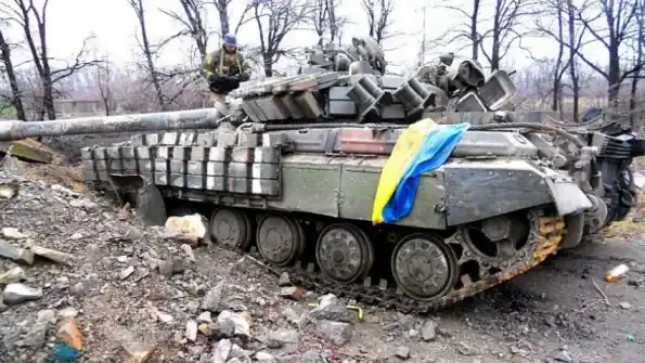 Работа на фронте с иронией.