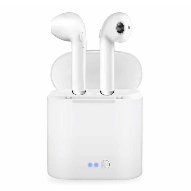 Что подарить на Новый год? Лучшие идеи подарков родственникам и друзьям