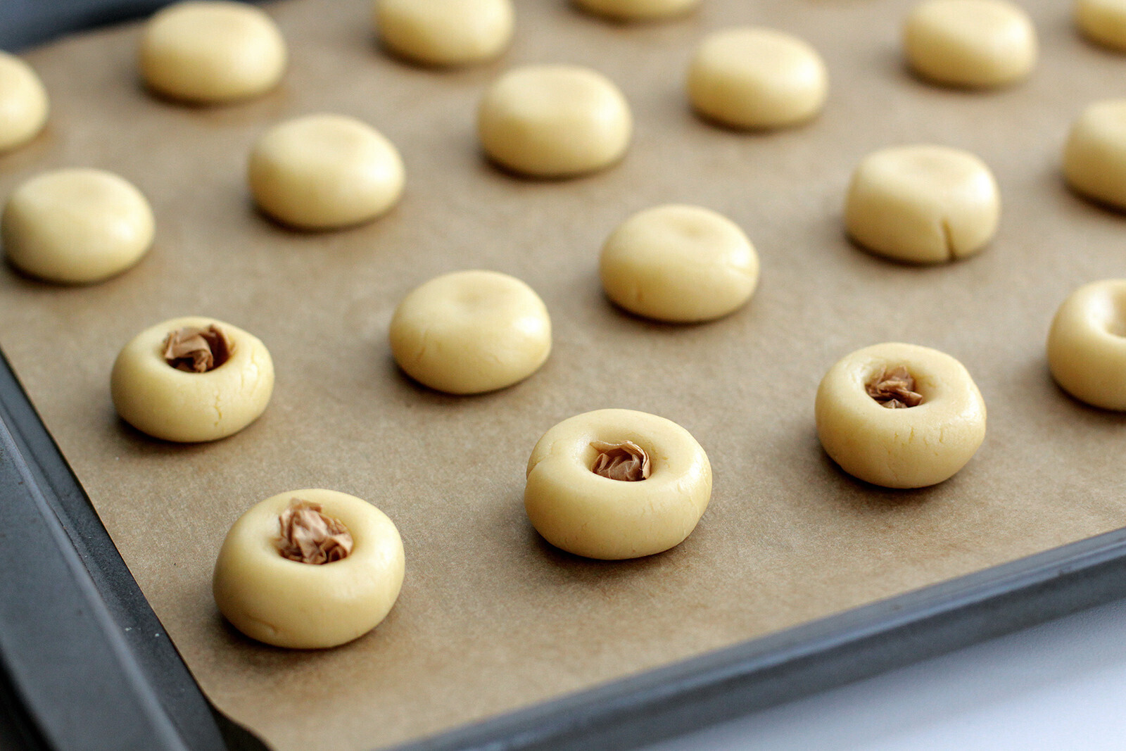 Тест cookie. Песочное печенье грибочки. Красивая форма печенья. Формы песочного печенья. Песочное печенье красивой формы.