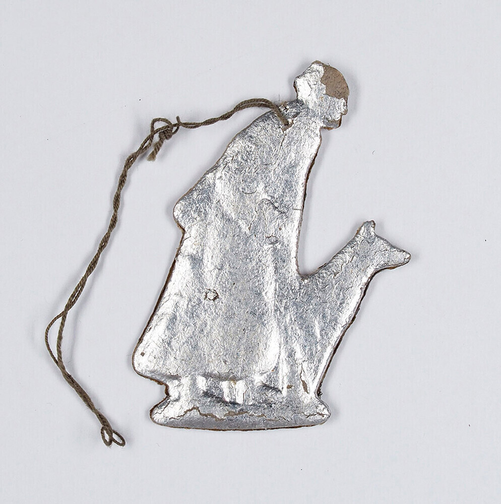 Пионеры, Гагарин и Олимпийский мишка: как выглядели советские елочные украшения (ФОТО)