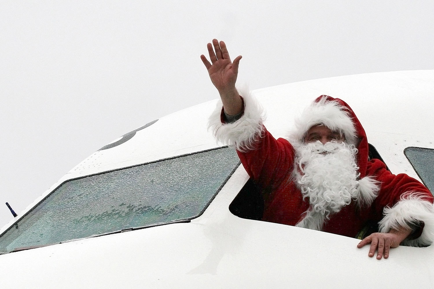 Бесплатный перелёт по России: как бесплатно получить билет на самолёт в новогодние праздники?