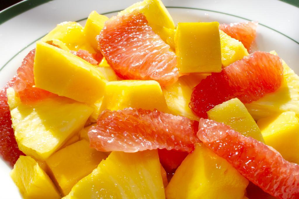 К новогоднему столу: 5 очень вкусных салатов