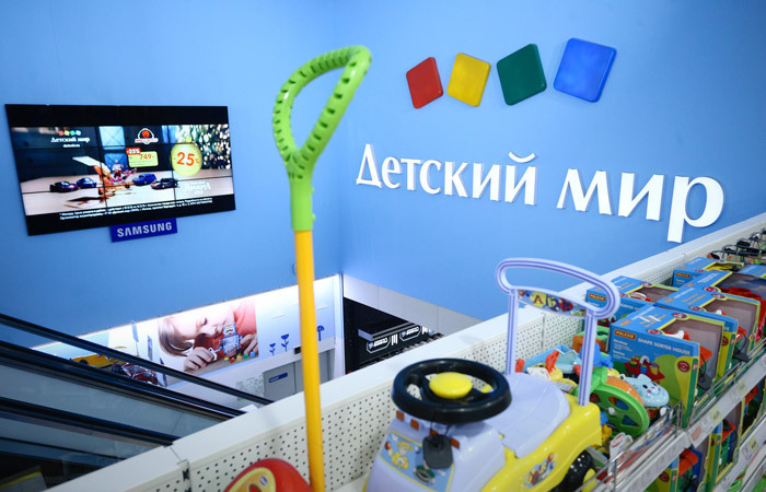 Ребенок акционер. Ребенок акционер. Юный бизнесмен. Трое счастливых детей. Школьник бизнесмен.
