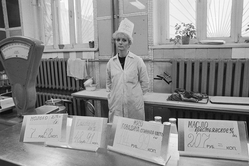 Ровно 31 год назад, 2 января 1992 года в России началась либерализация цен