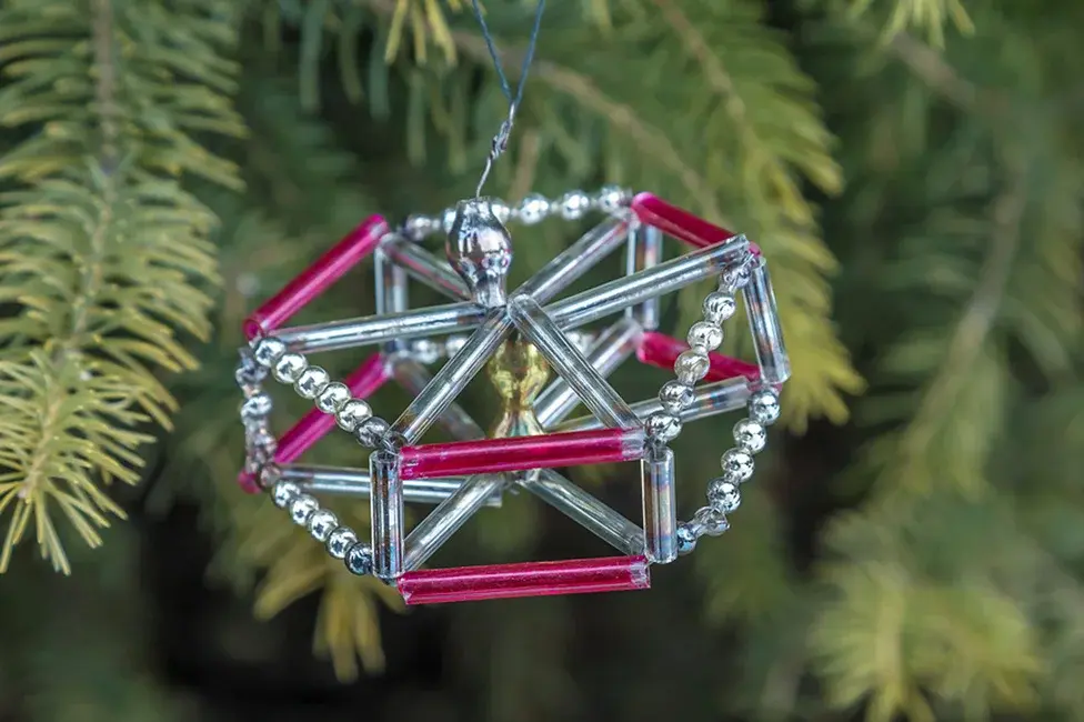 200 лет елочной моды: как менялись новогодние игрушки