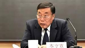 Китайский суд приговорил к смертной казни чиновника за взятки на сумму млн . Вы согласны с приговором ?