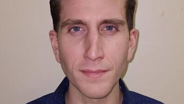 Невиданные ранее фотографии и подробности о человеке, обвиняемом в убийстве четырех студентов колледжа Айдахо