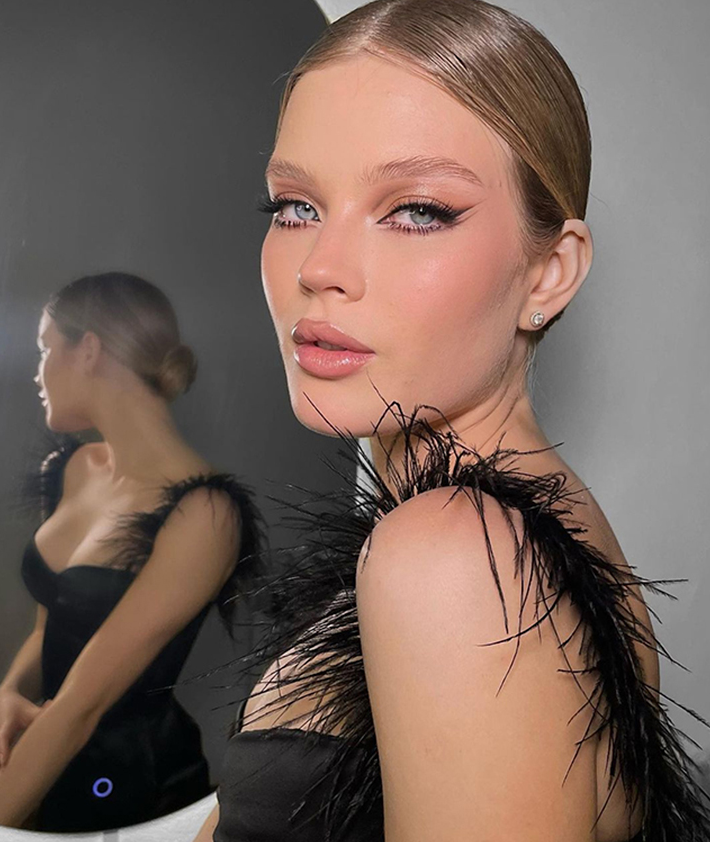 Победительница первого в СССР конкурса красоты Маша Калинина против Мисс Россия 2022. Кто лучше? Опрос