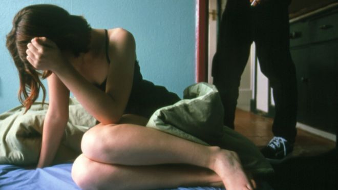 Является ли половой контакт с проституткой супружеской изменой?