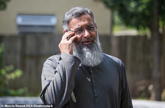 В Афганистане требуют судить принца Гарри за убийство 25 афганцев