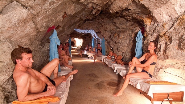 Пятигорск перестал привлекать санаториями, теперь сюда едут, чтобы погулять по урановым шахтам