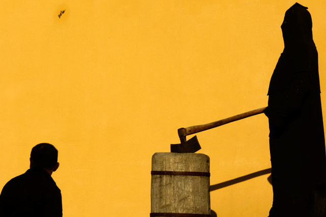 Люди!!!! Вы за смерть: смертная казнь, суд Линча, эвтаназия. А палачом-исполнителем стать согласны?