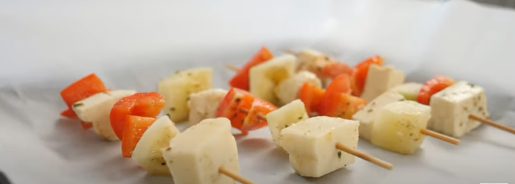 Праздничный и повседневный стол.