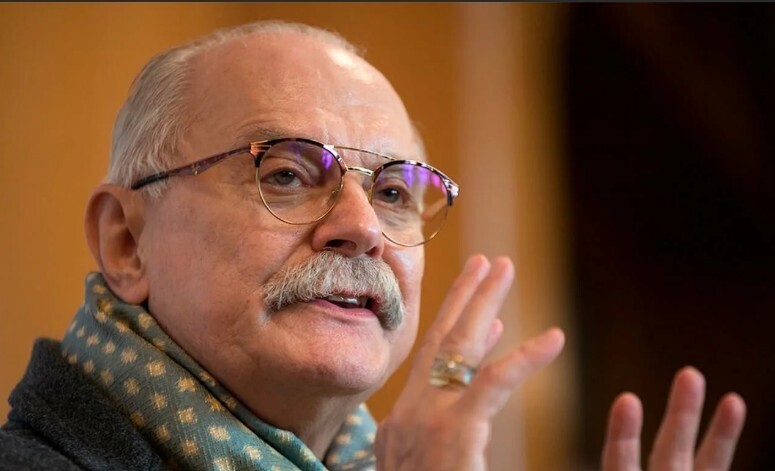 Оскароносный российский режиссер осуждает "цунами лицемерия" Запада