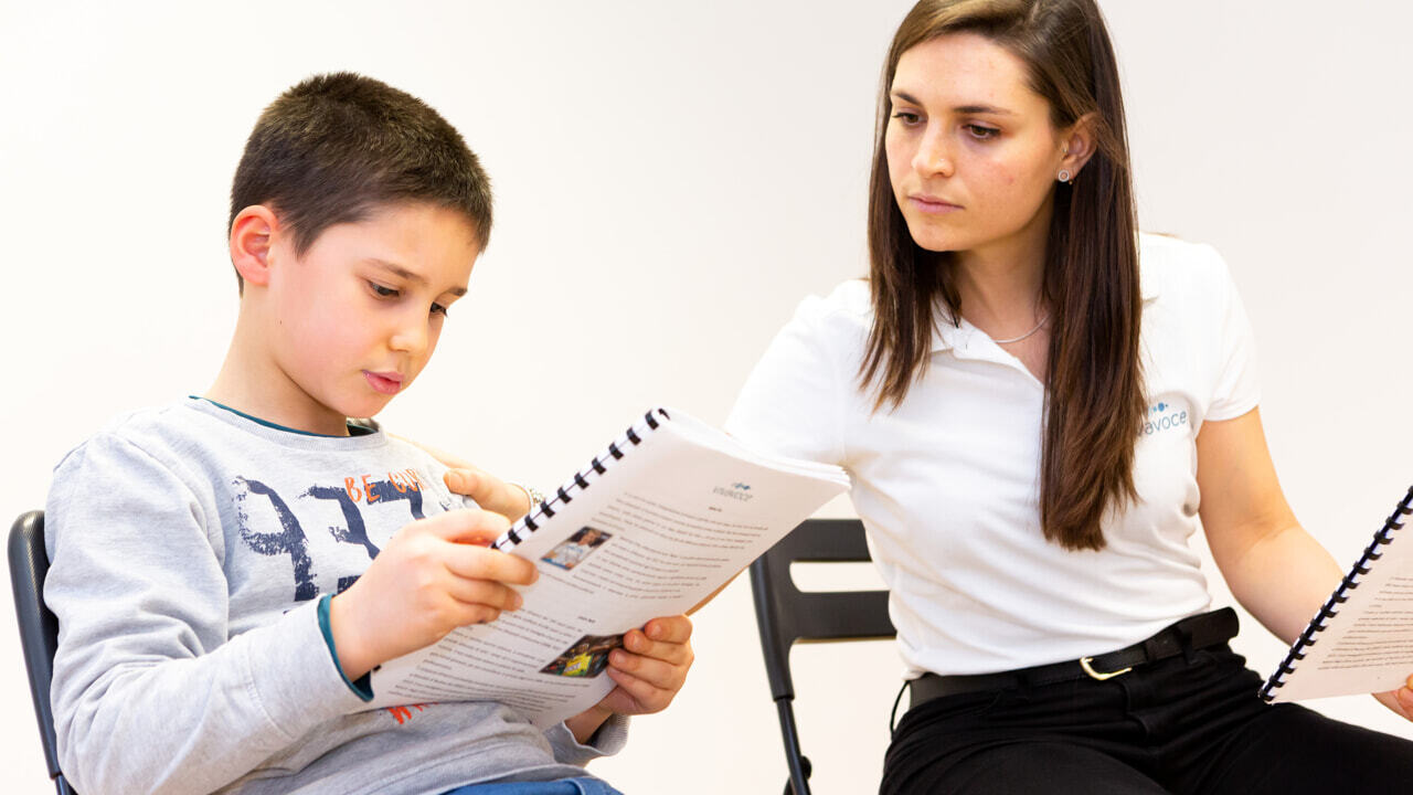 Заикание: что это такое и как помочь тем, кто от него страдает