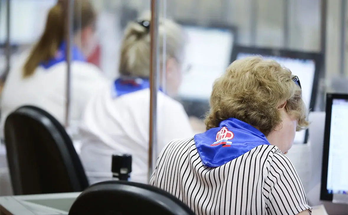 Социальный фонд вместо Пенсионного фонда шагает по стране. Не получается достучаться до человека, так и не стучите