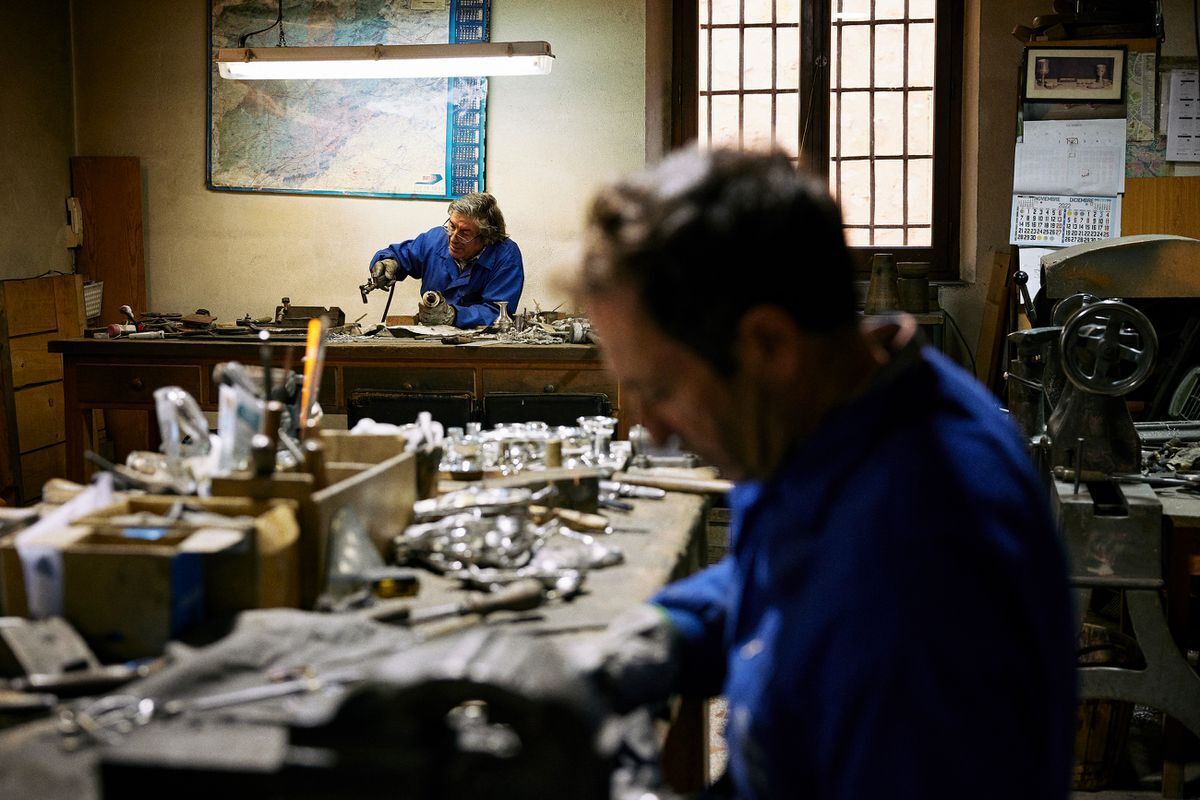 Только чудо (или инвестор) может спасти последнюю оловянную мастерскую в Испании