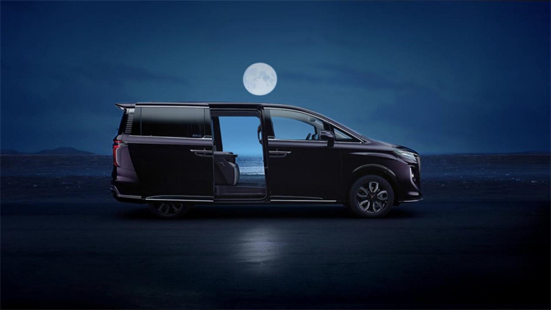 MPV новый первый Hongqi HQ9