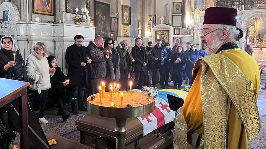 Прощания с Кикабидзе началась в Тбилиси