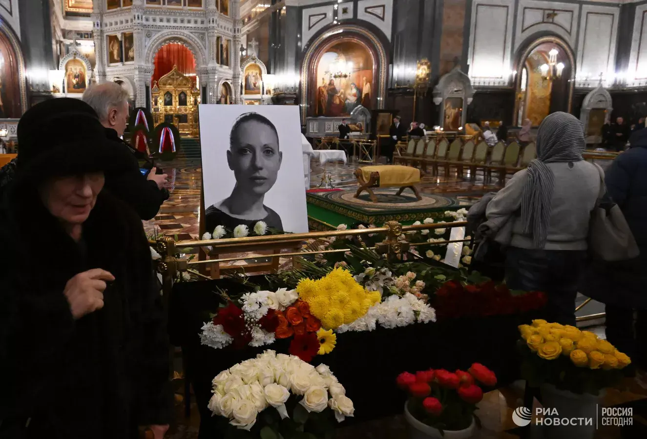 Она была воплощенное добро, любовь и свет". Прощание с Инной Чуриковой