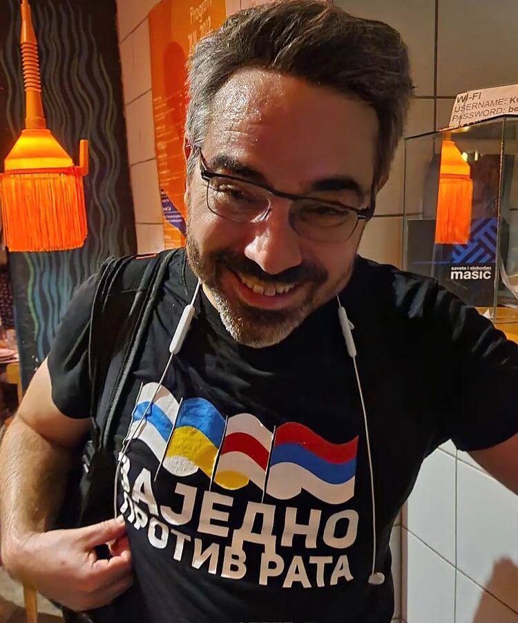 У многих сербов "чешутся руки" при взгляде на поведение российских либералов и русофобов, прибывших из России в Сербию