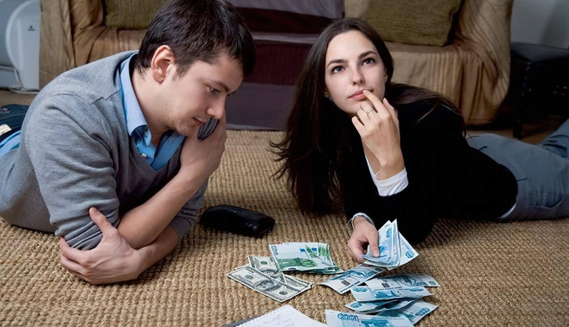 Если в семье зарплата больше у жены. Что с этим делать и как жить?