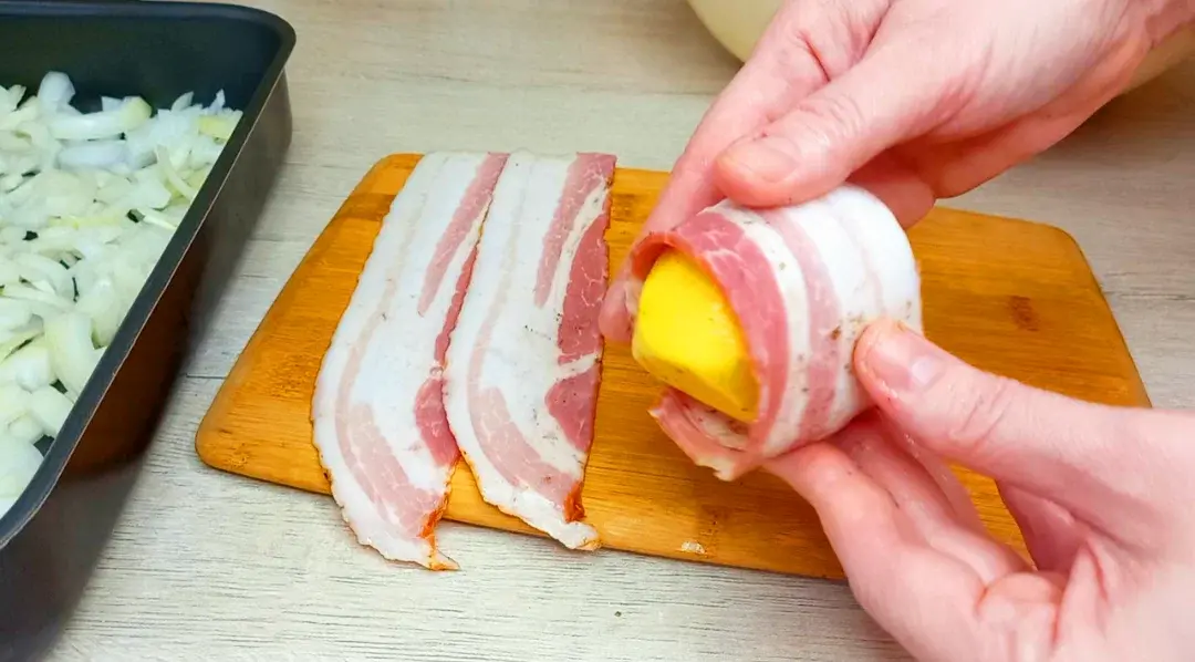 Заворачиваю Картофель в Бекон и Отправляю в Духовку. Получается Вкусно и Сытно
