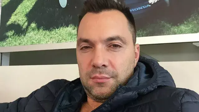 "Довыеживался"!? Арестович ушел из-за разногласий с Зеленским